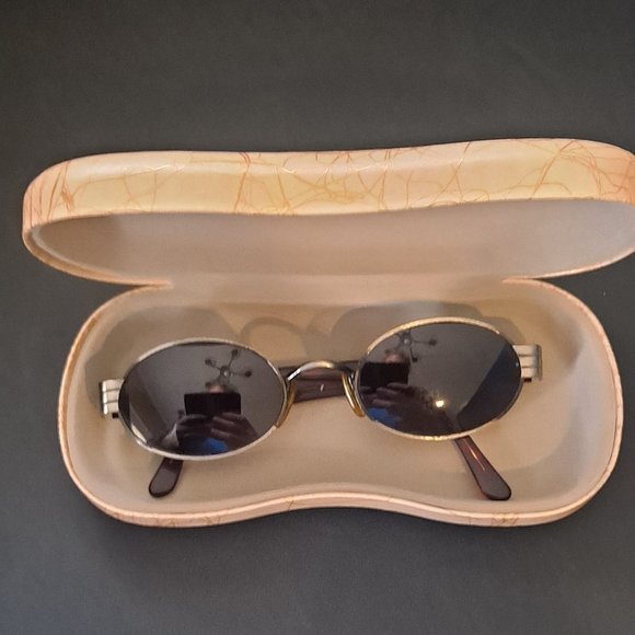 Women’s Small VINTAGE EMPORIO ARMANI EAGLE SUNGLASSES - Picture 1 of 13